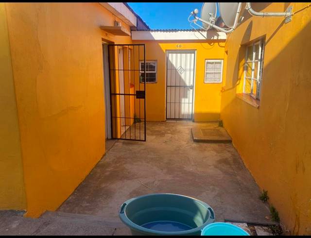 BUSINESS FOR SALE IN QUEENSTOWN CENTRAL